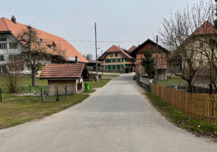 Oberdettigenstrasse, Blickrichtung Osten