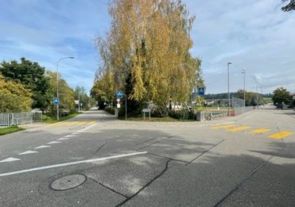 Fussgängerquerungen bei Schulanlage in Koppigen