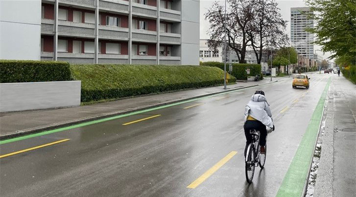 Velovorzugsroute Baslerstrasse mit «grünem Band»